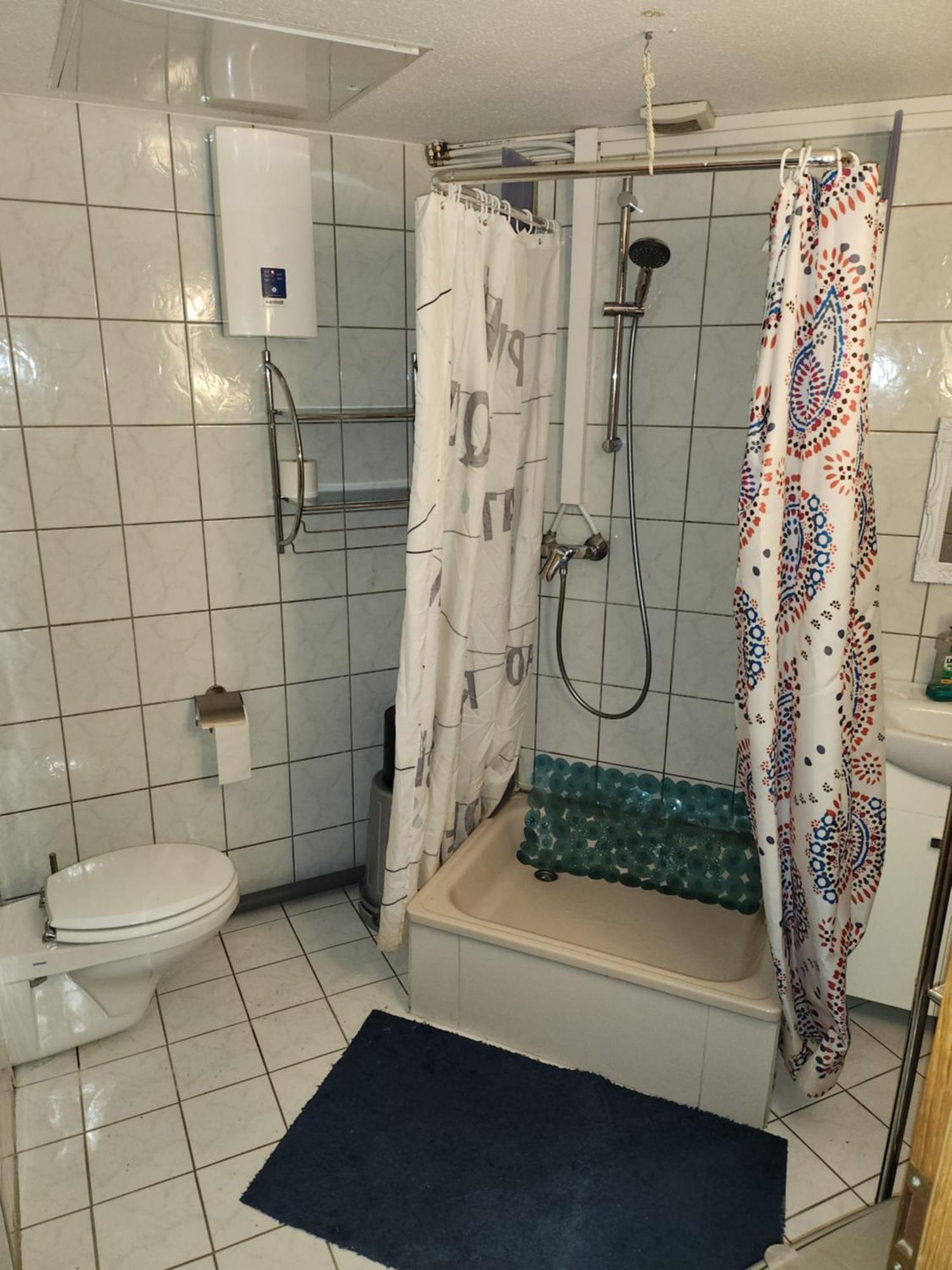 Halle, Top -Preise, 79 Qm Sd Fewo, Eg, Wahlweise Mit 1- 3 Dz, Tv Lounge, Kueche, Bad Wc Einfach Und Gut, Langzeitmieter Vb Preise Halle  Dış mekan fotoğraf
