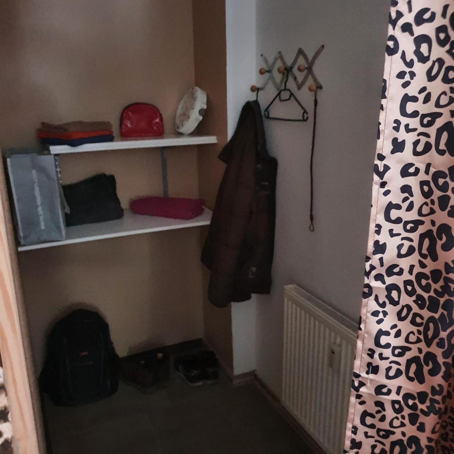 Halle, Top -Preise, 79 Qm Sd Fewo, Eg, Wahlweise Mit 1- 3 Dz, Tv Lounge, Kueche, Bad Wc Einfach Und Gut, Langzeitmieter Vb Preise Halle  Dış mekan fotoğraf