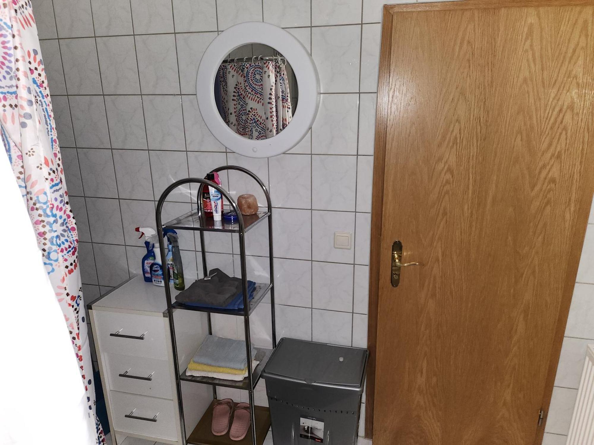 Halle, Top -Preise, 79 Qm Sd Fewo, Eg, Wahlweise Mit 1- 3 Dz, Tv Lounge, Kueche, Bad Wc Einfach Und Gut, Langzeitmieter Vb Preise Halle  Dış mekan fotoğraf